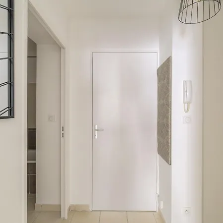 Apartment Le Louis D'or -acces Facile Gare/eurexpo/aeoroport
